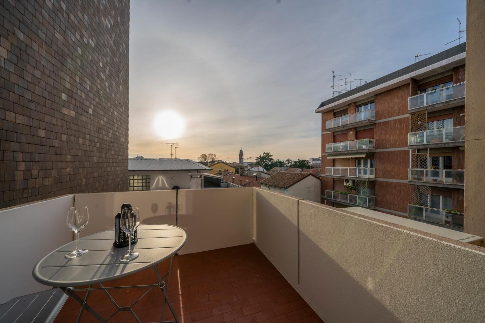 Cozy & Bright Apartment - W/ Balcony Udine Exteriér fotografie